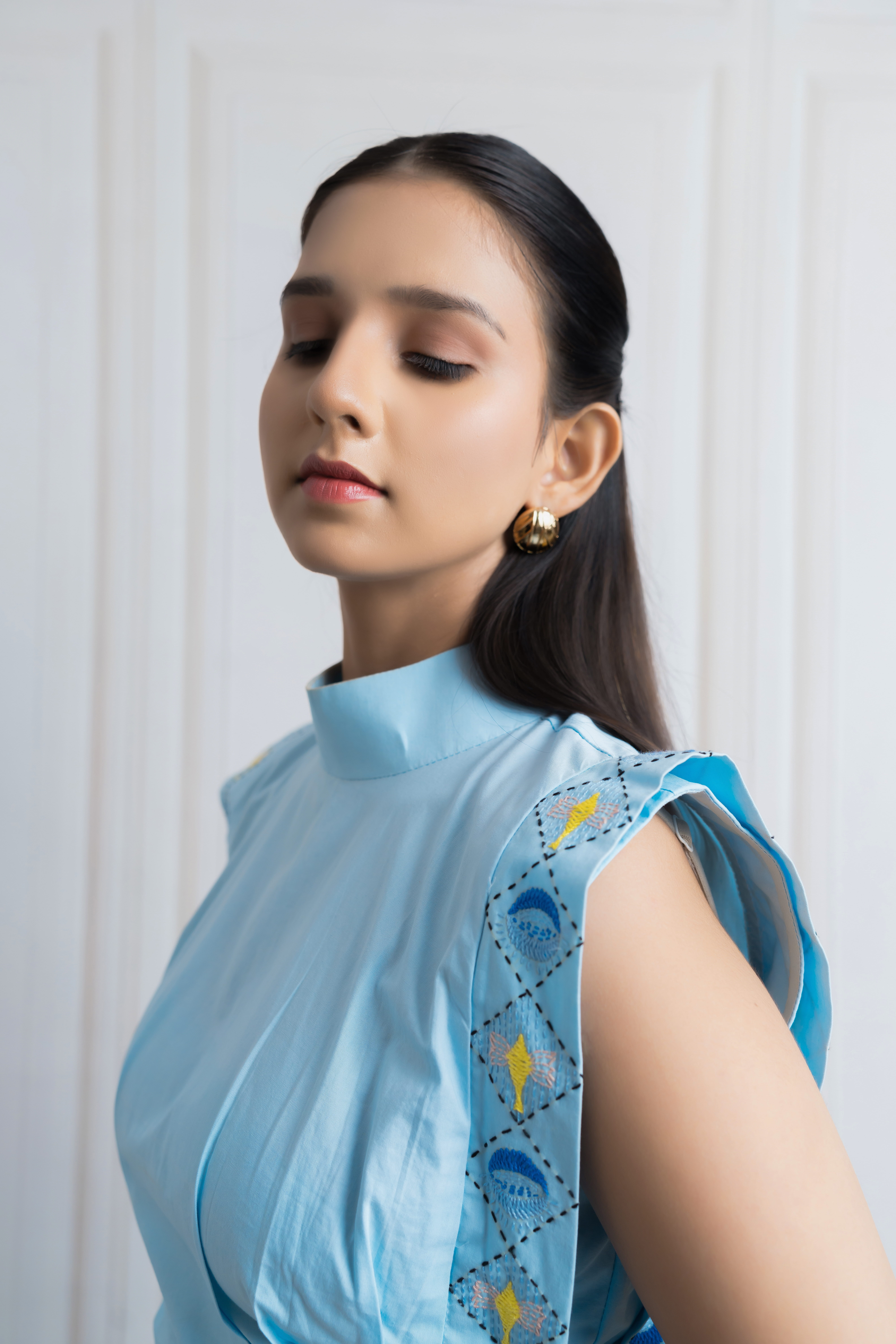 Jeevani Crop Shirt - Image 4