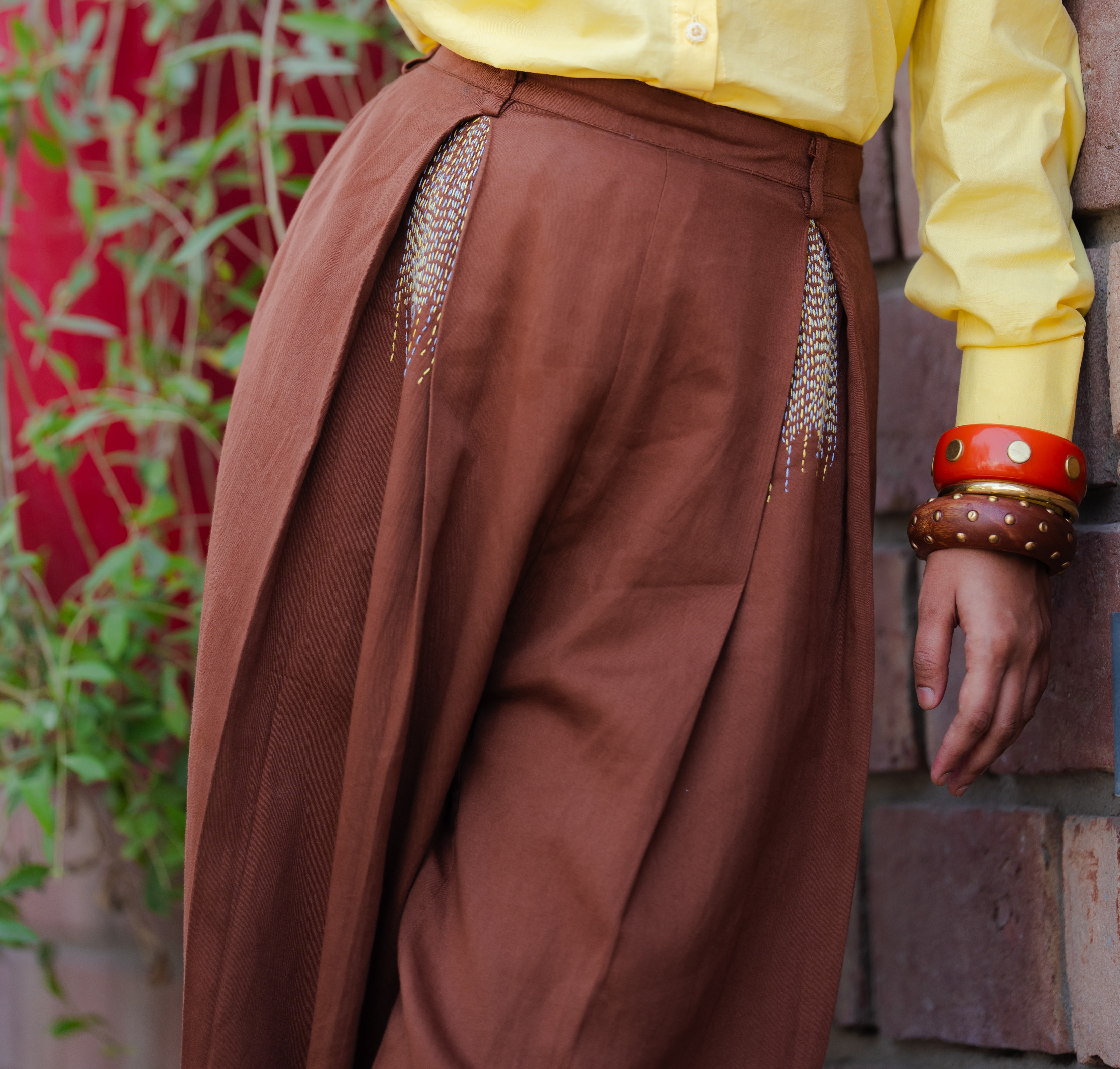 Nirva Pleated Pants